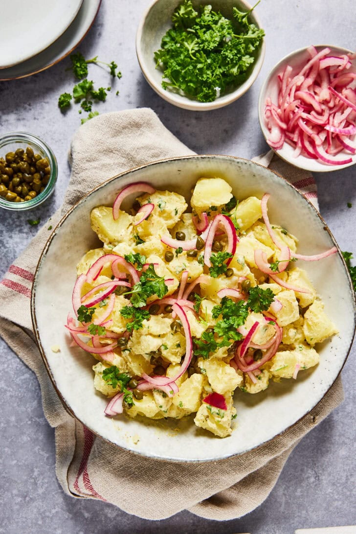 Maak de aardappelsalade