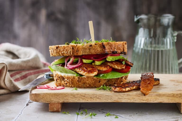 Tempeh sandwich