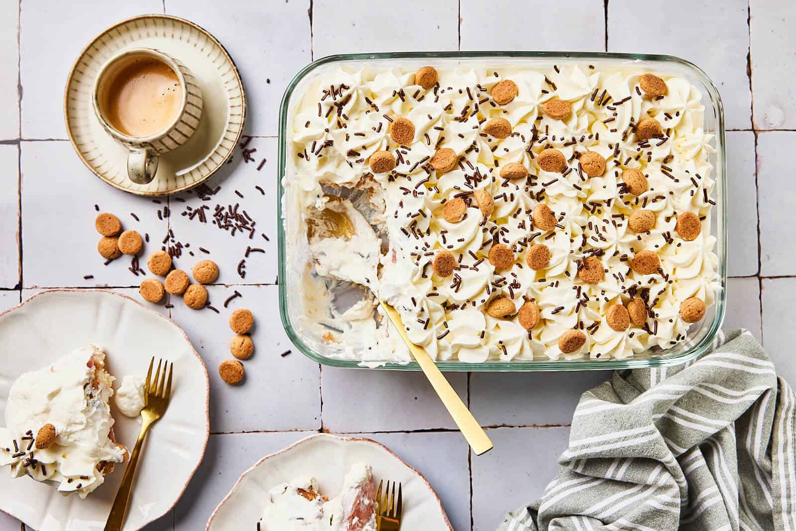 stoofpeer tiramisu met kruidnootjes