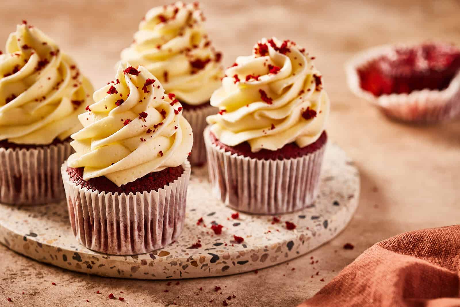 Red velvet cupcakes met witte chocolade botercreme