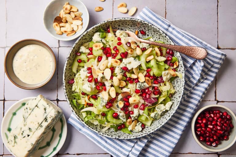 Salade met blauwe kaas