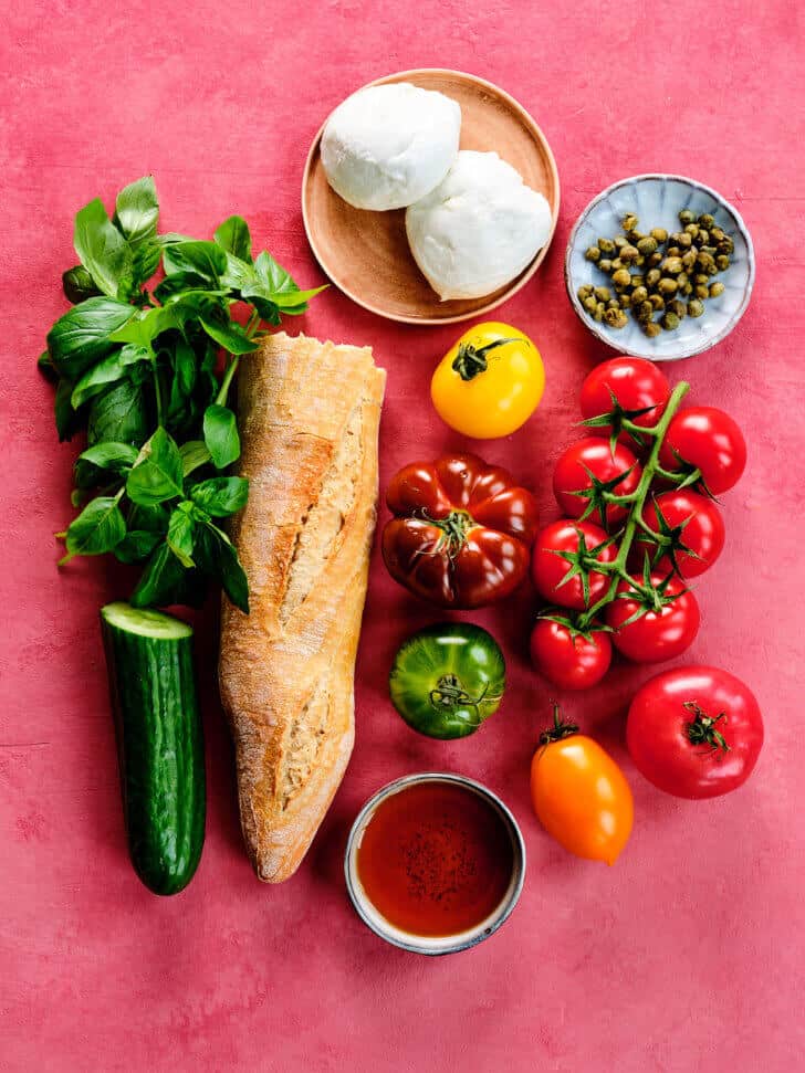 Ingredienten voor de panzanella