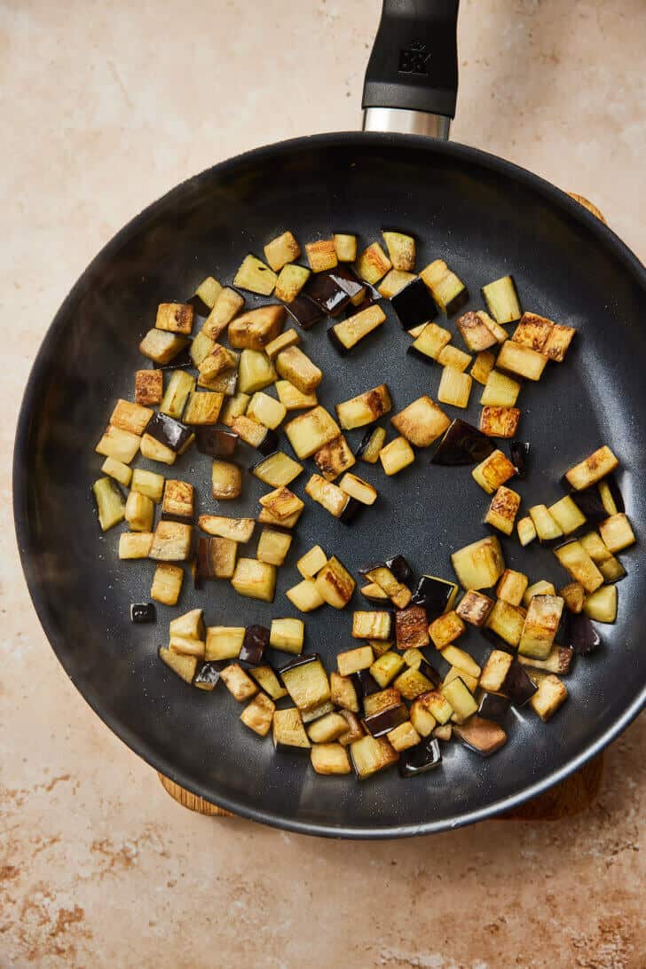 Aubergine bereiden in de pan