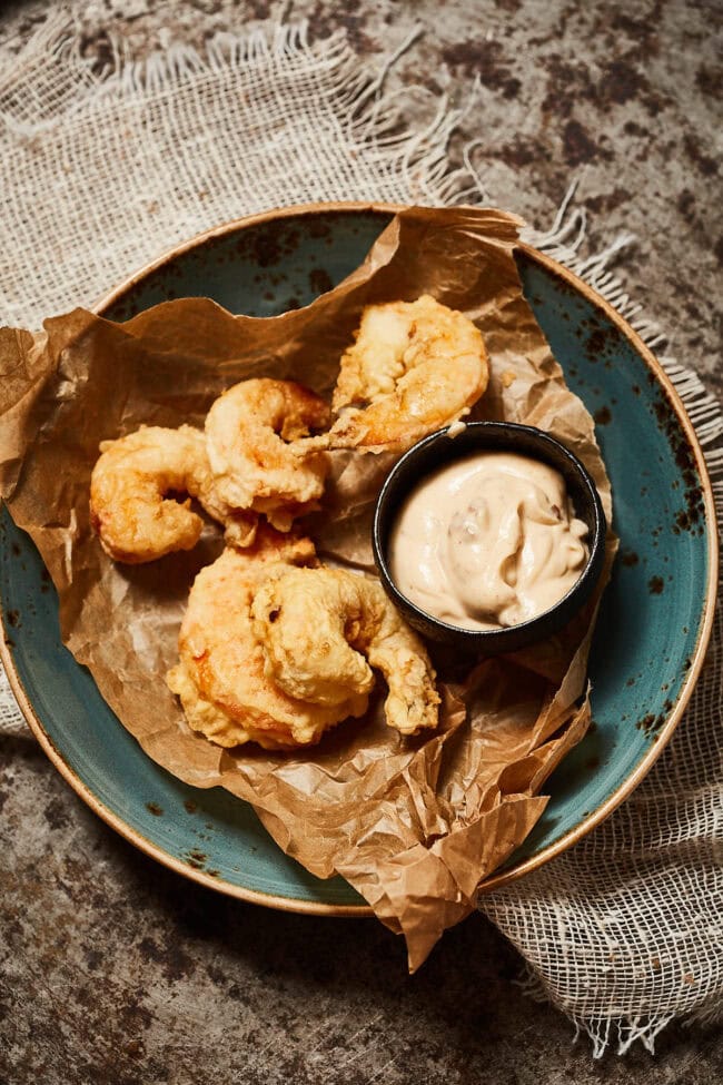 Gefrituurde garnalen met chipotle saus