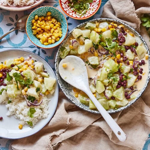 Romige Mexicaanse chayote met kaas en mais