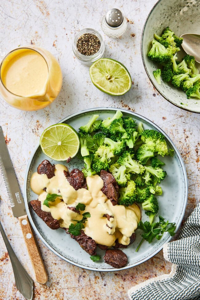 Kippenlevertjes met mosterdsaus