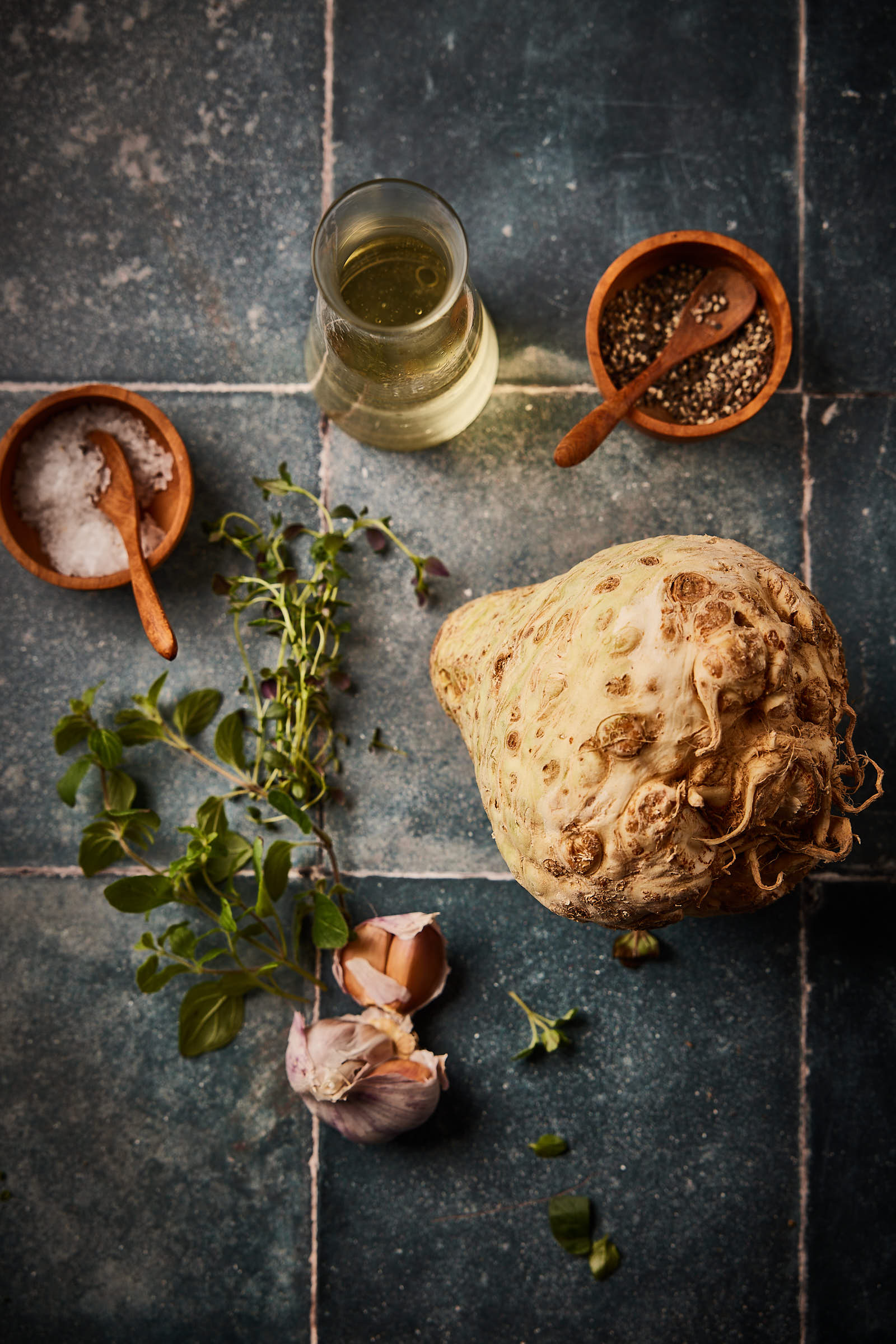 Ingredienten om hasselback knolselderij te maken