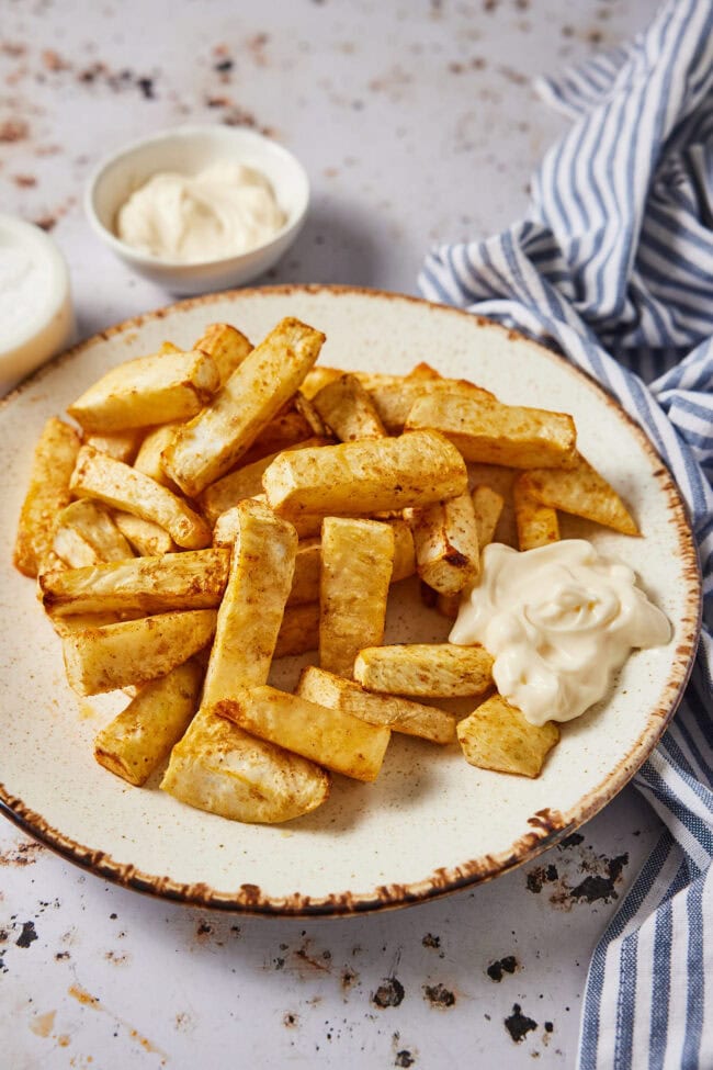 Knolselderij frietjes met mayonaise