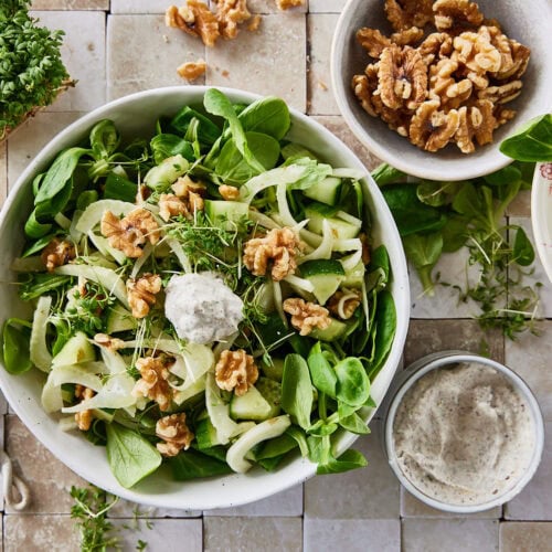 Komkommersalade met venkel en walnoten