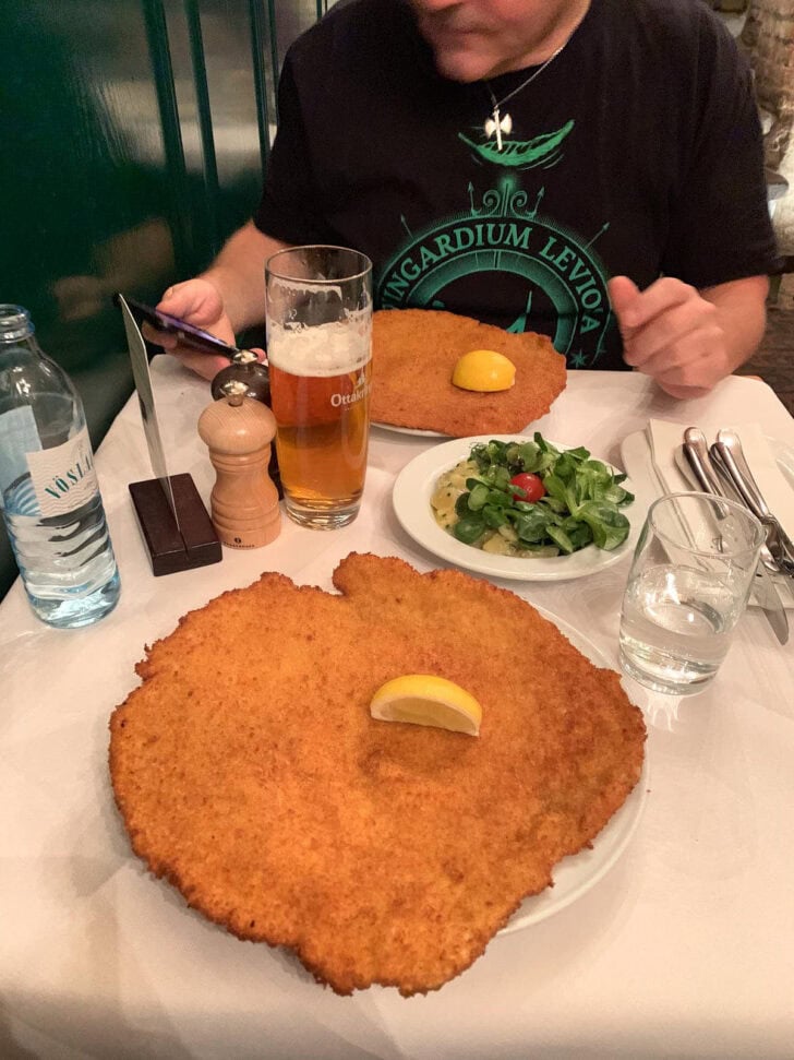 Schnitzel bakken