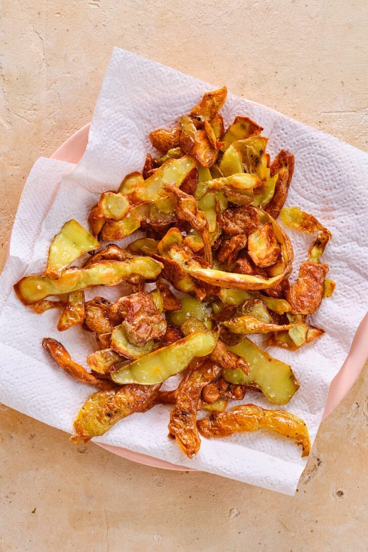 Bak de aardappelschillen
