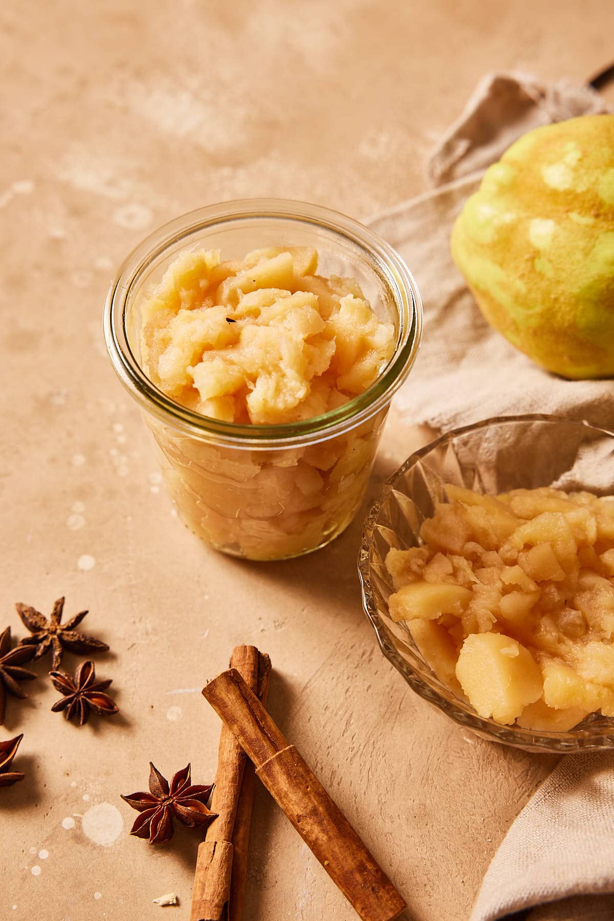 Kweepeer compote